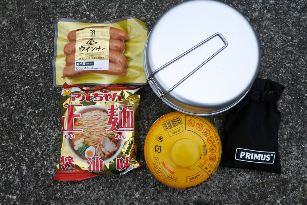 欲張りウインナー麺の材料（一人分）