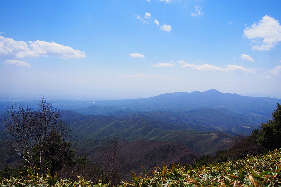 裾野が美しい赤城山